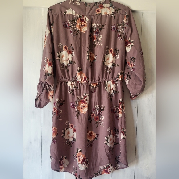 Long-sleeved dress - Picture 2 of 3